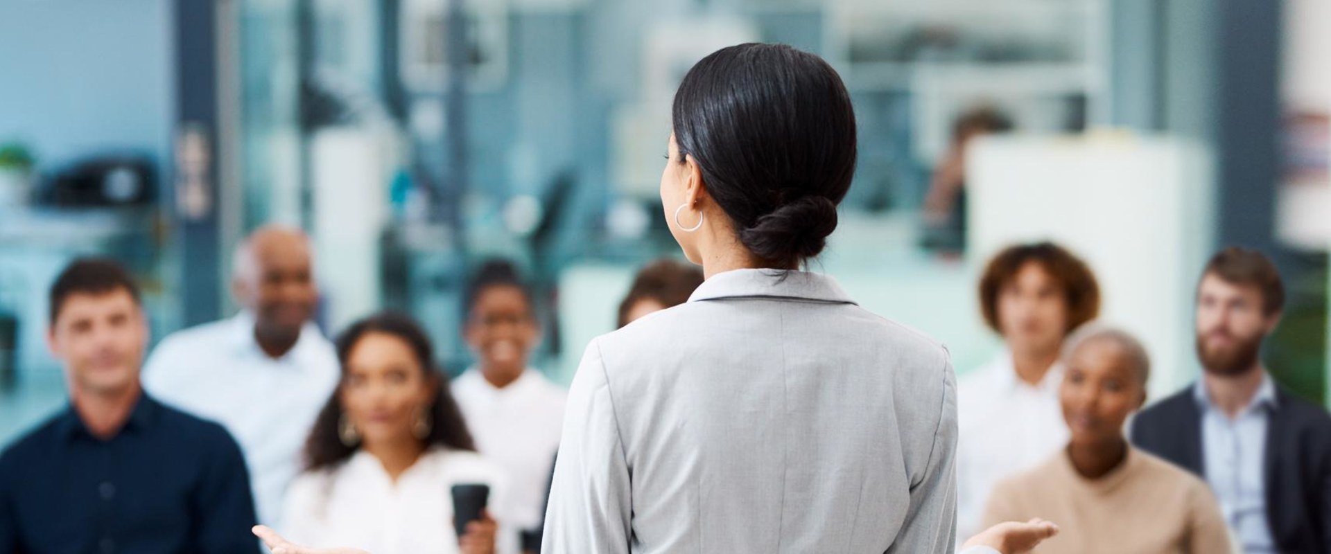 How Long Should a Coaching Program Last? A Comprehensive Guide