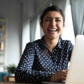 How many employees does the average life coach have?